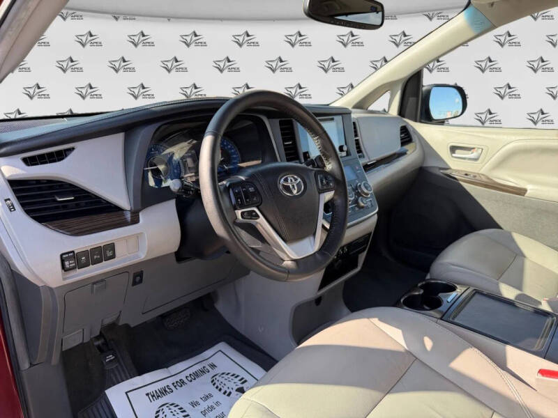 2017 Toyota Sienna