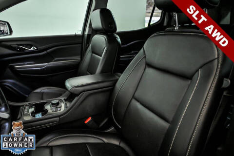 2021 GMC Acadia SLT
