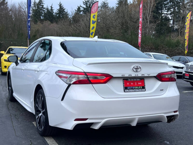 2020 Toyota Camry SE