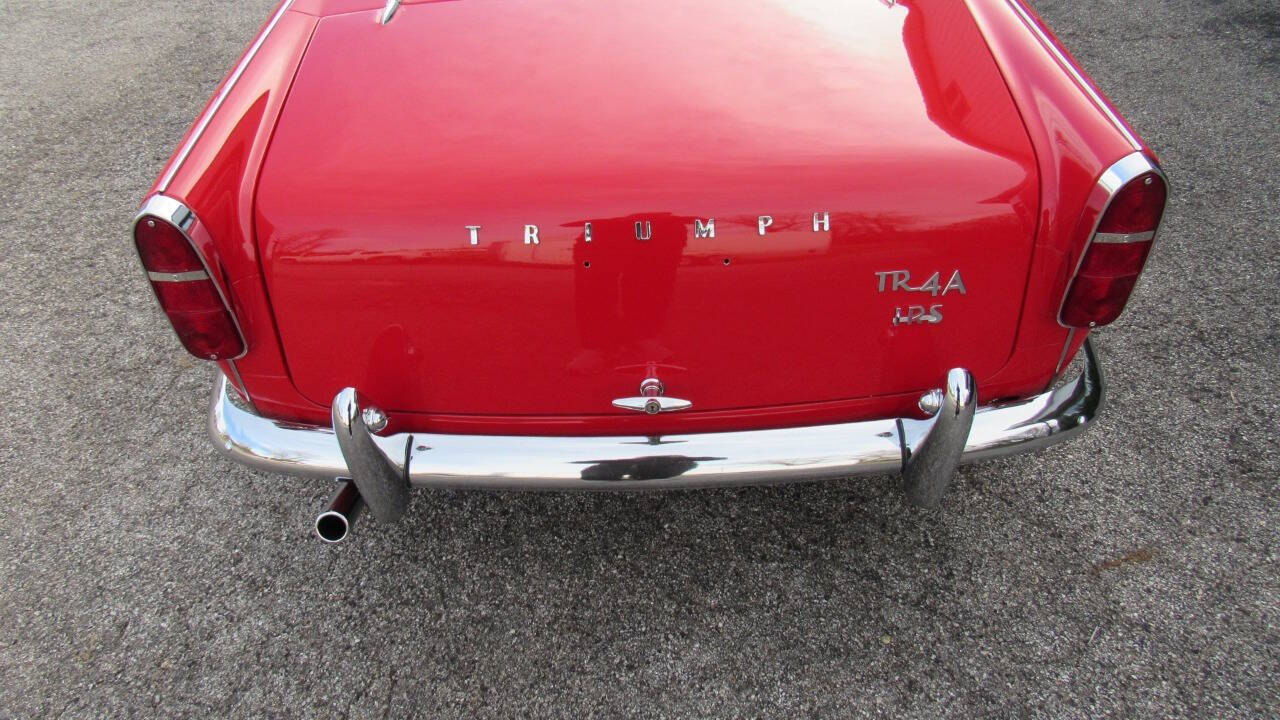 1967 Triumph TR4 52