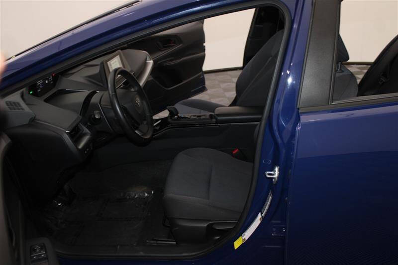 2023 Toyota Prius LE