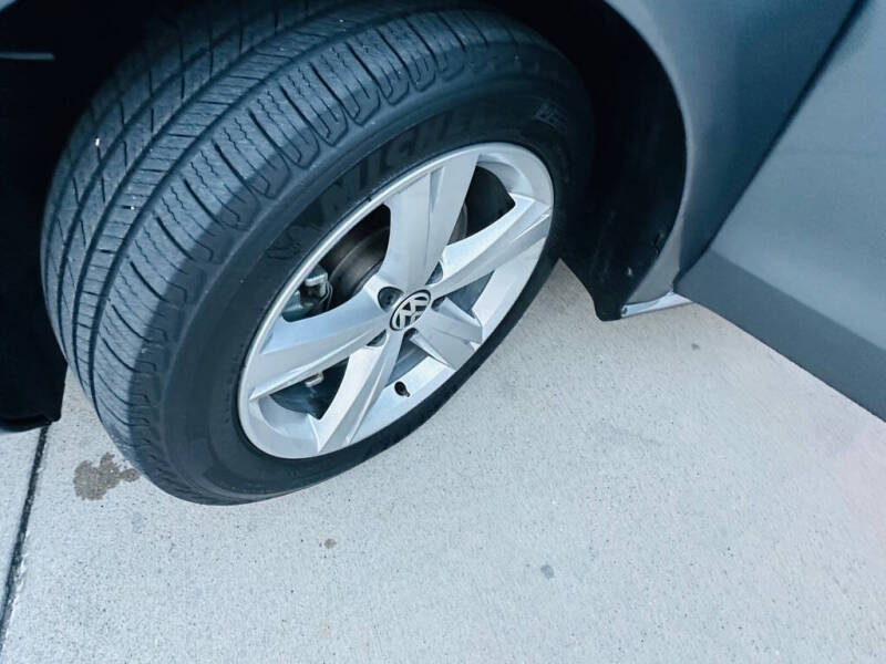 2014 Volkswagen Passat 1.8T S