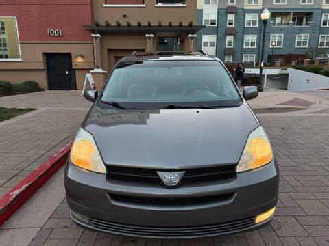 2004 Toyota Sienna XLE 7 Passenger