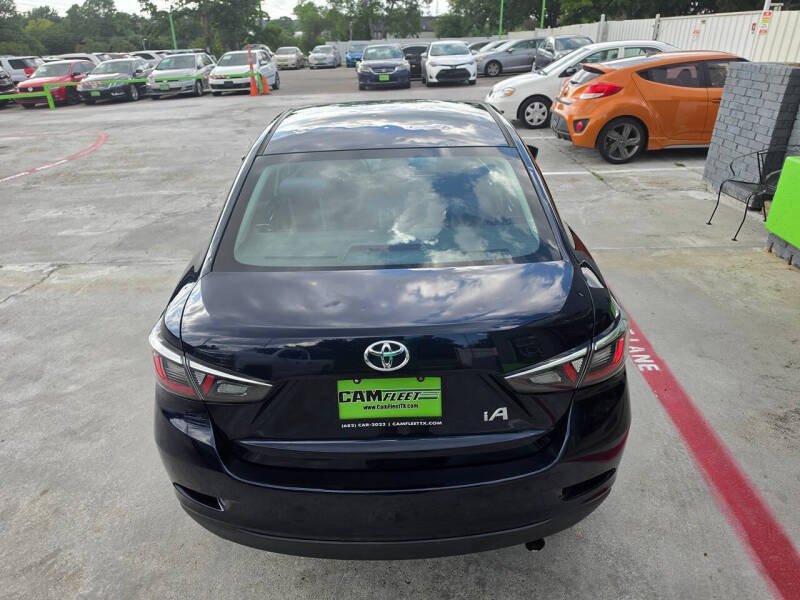 2017 Toyota Yaris iA