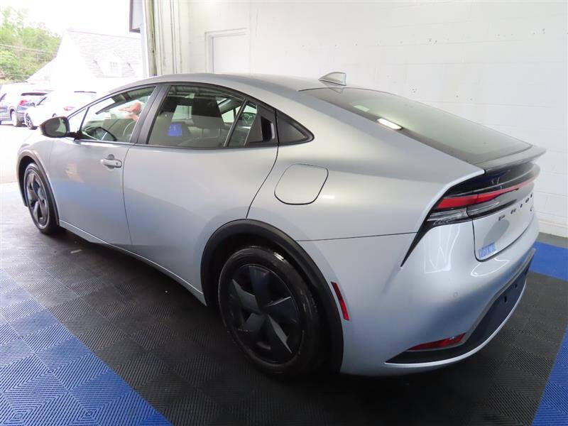 2024 Toyota Prius LE