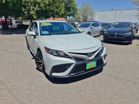 2024 Toyota Camry SE
