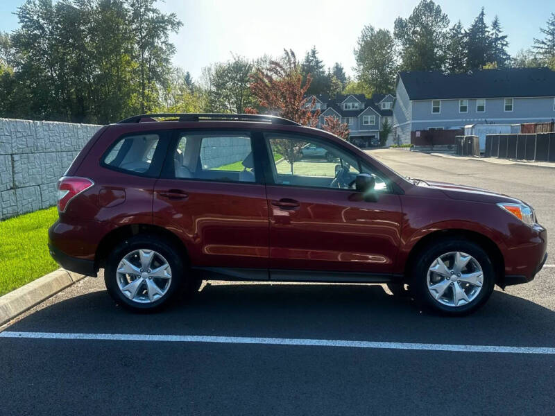 2016 Subaru Forester 2.5i