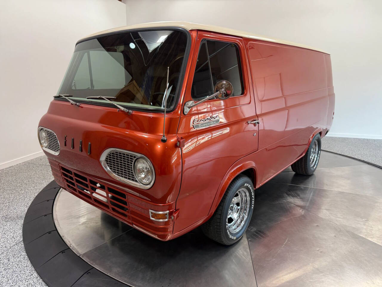 1966 Ford Econoline Supervan 3