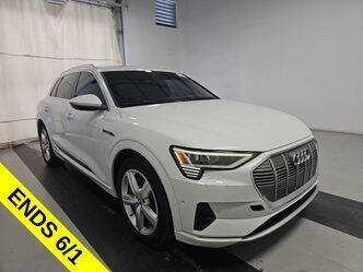 2019 Audi e-tron quattro Premium Plus