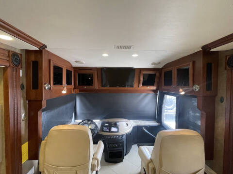 2013 Freightliner XCM Chassis