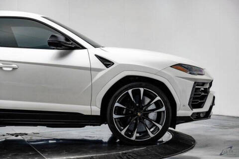 2022 Lamborghini Urus