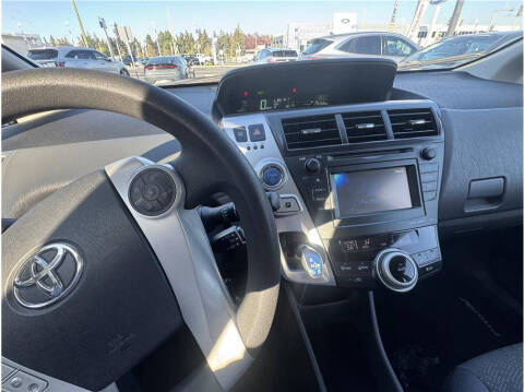 2012 Toyota Prius v Three