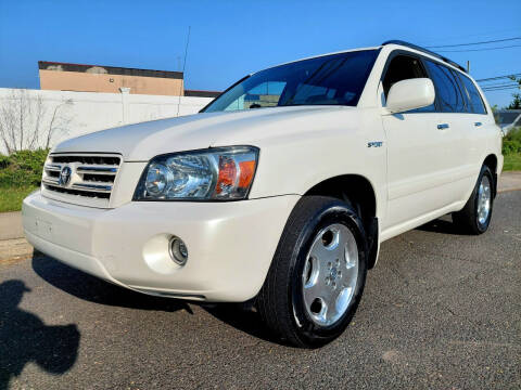 2006 Toyota Highlander for sale at New Jersey Auto Wholesale Outlet in Union Beach NJ
