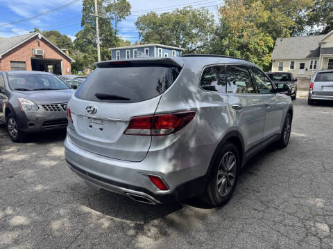 2017 Hyundai Santa Fe SE