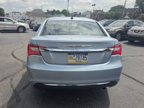 2012 Chrysler 200 LX