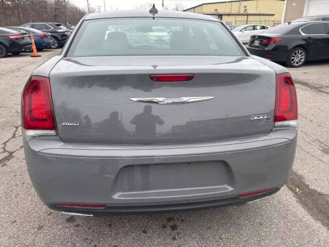 2019 Chrysler 300 S