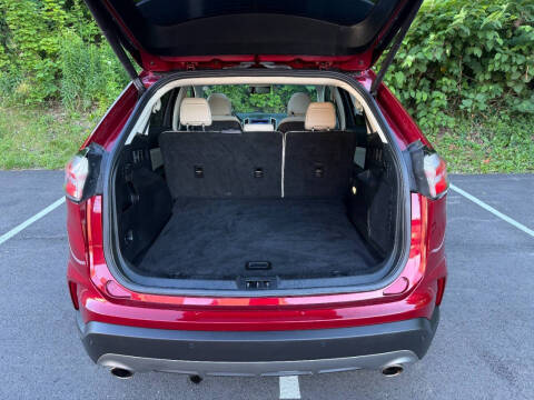 2019 Ford Edge Titanium