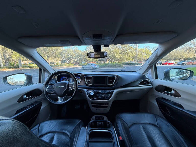 2018 Chrysler Pacifica Touring L