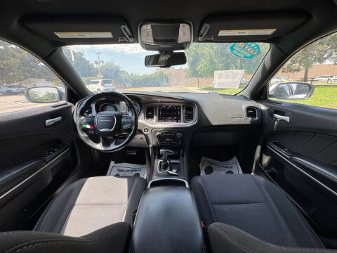 2019 Dodge Charger SXT