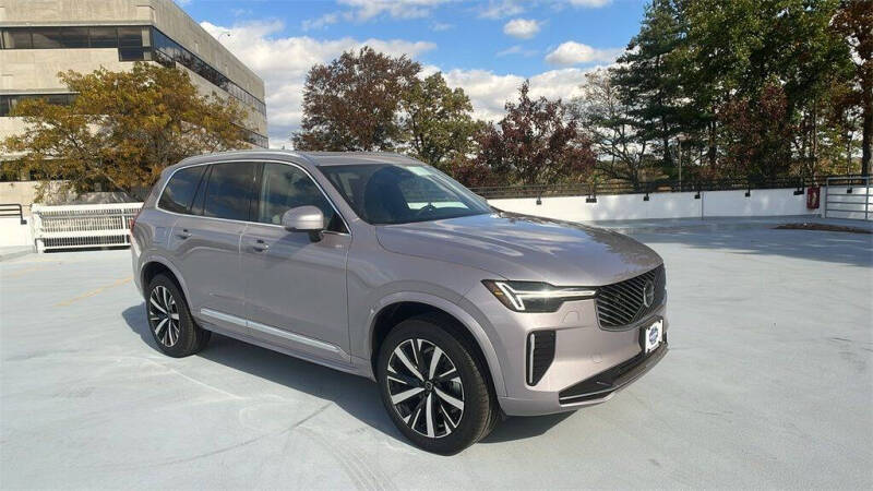 2026 Volvo XC90 B5 Core