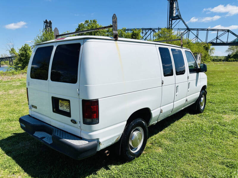 2003 Ford E-Series E-250