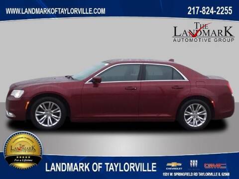 2019 Chrysler 300 for sale at LANDMARK OF TAYLORVILLE in Taylorville IL
