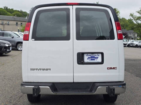 2023 GMC Savana 2500