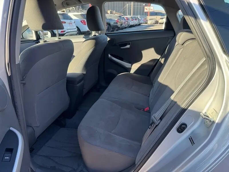 2010 Toyota Prius III