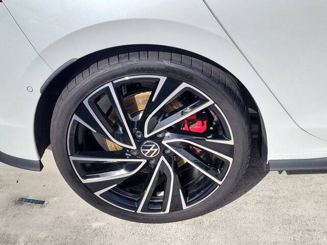 2024 Volkswagen Golf GTI Autobahn