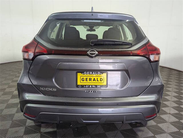 2025 Nissan Kicks Play S