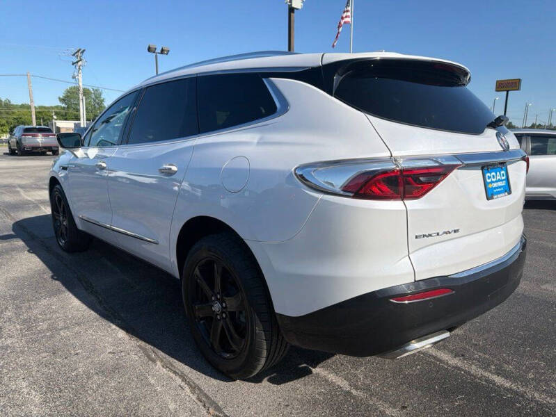 2023 Buick Enclave Essence
