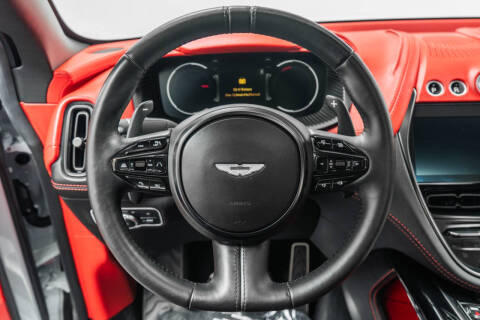 2021 Aston Martin DBX