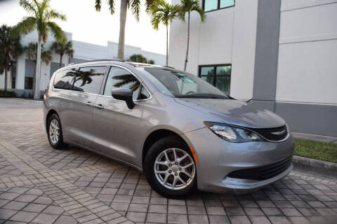 2017 Chrysler Pacifica Touring