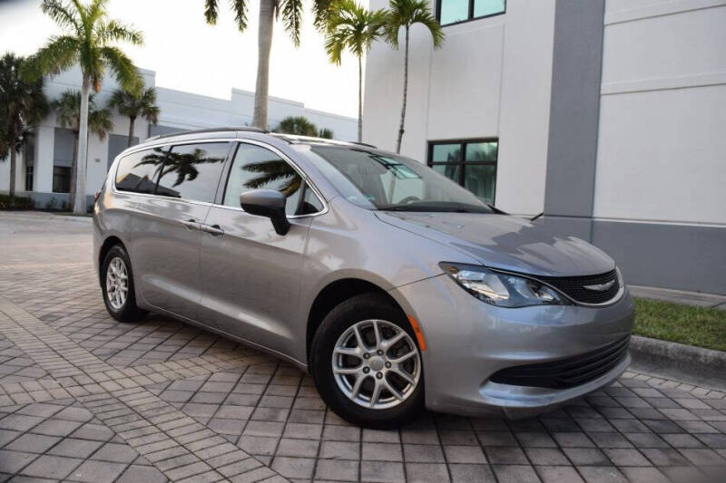 2017 Chrysler Pacifica Touring