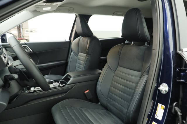 2026 Mitsubishi Outlander SE