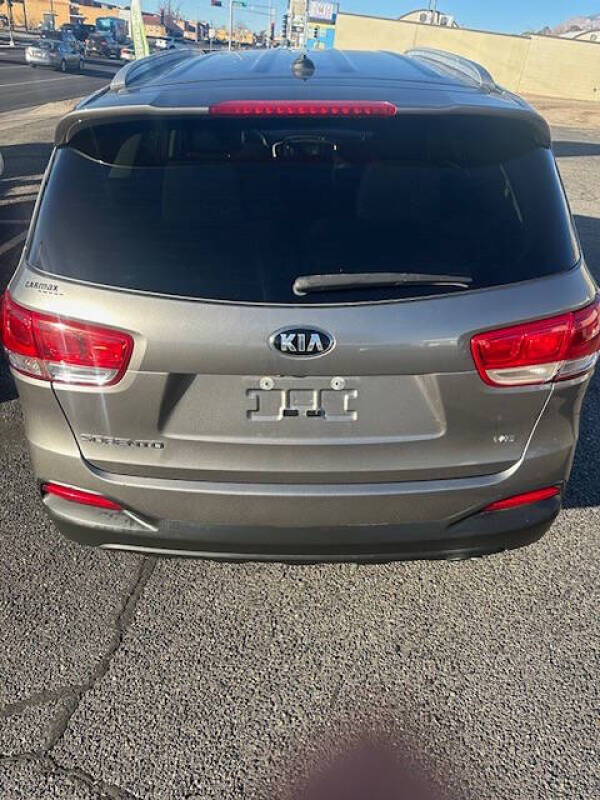 2018 Kia Sorento LX V6