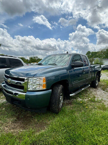 2011 Chevrolet Silverado 1500 for sale at Loyola Automotive Group Inc in Valparaiso IN