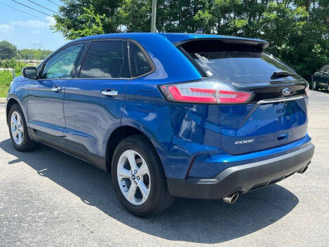 2020 Ford Edge SE