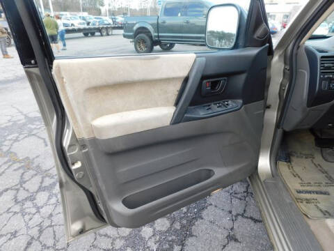 2002 Mitsubishi Montero XLS