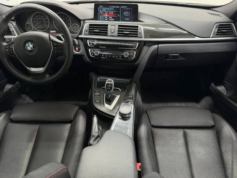 2017 BMW 3 Series 330i