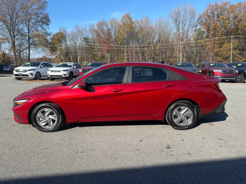 2024 Hyundai Elantra SE