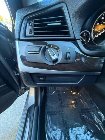 2016 BMW 5 Series 528i