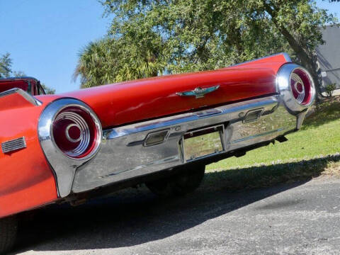 1962 Ford Thunderbird