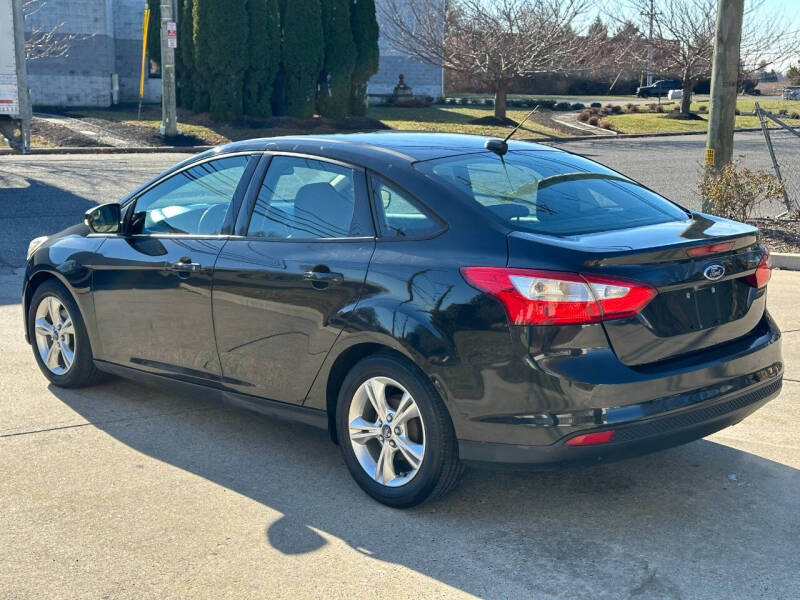 2014 Ford Focus SE photo 7