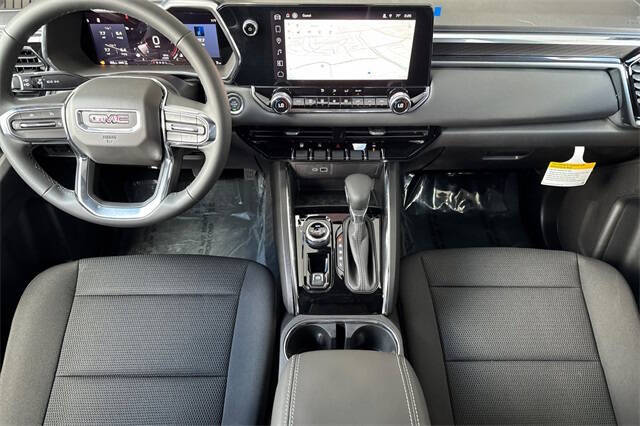 2025 GMC Canyon Elevation