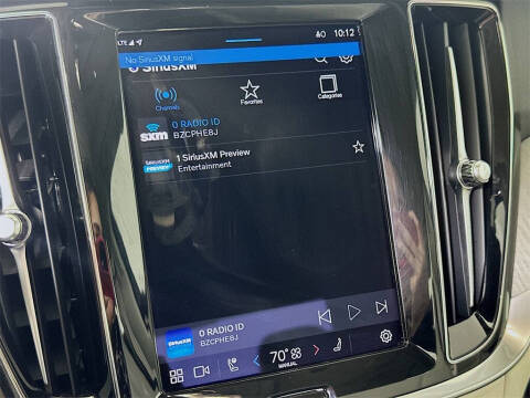 2024 Volvo S60 B5 Plus Dark Theme