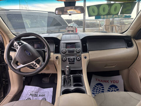 2013 Ford Taurus SE