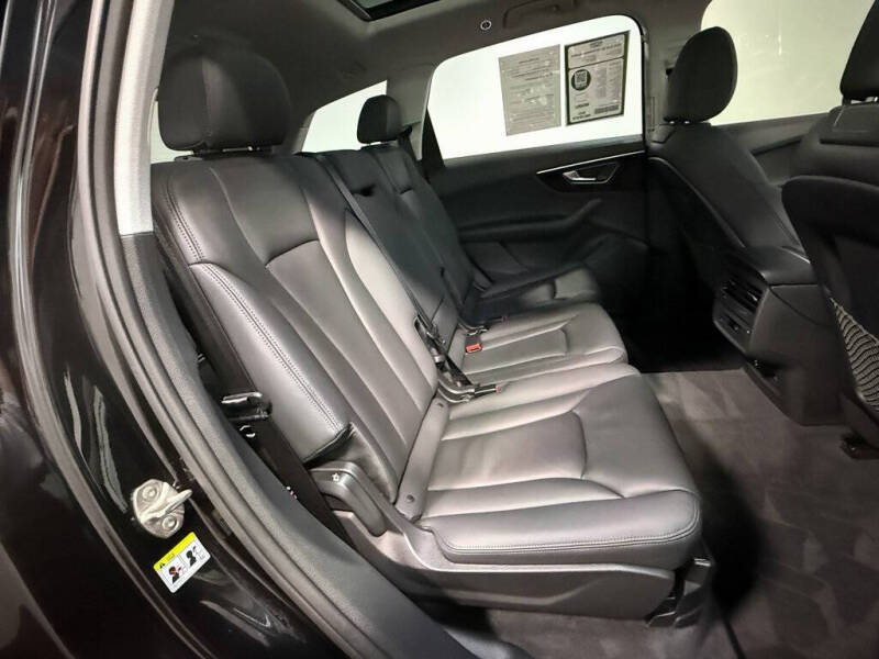 2023 Audi Q7 quattro Premium 45 TFSI