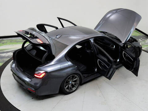 2018 BMW 3 Series 330i