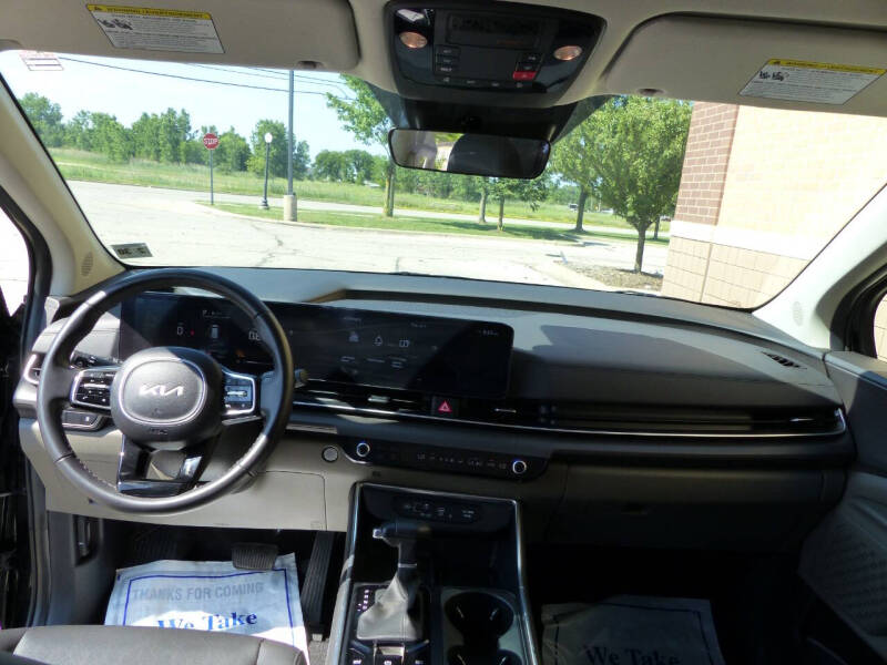 2025 Kia Carnival EX